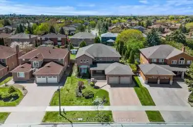 42 Columbus Avenue Vaughan Ontario L4L 7G9