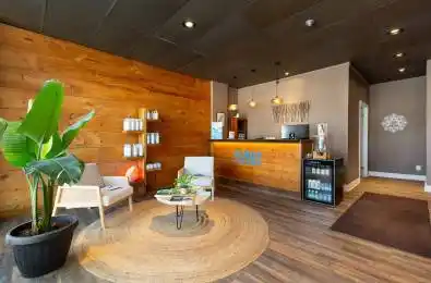 279 Lakeshore Road Mississauga Ontario L5G 1G8