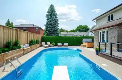 2112 Lorraine Drive Peterborough North Ontario K9L 1X4