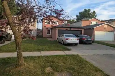 31 Bingham Street Unit# A Richmond Hill Ontario L4C 8Y7
