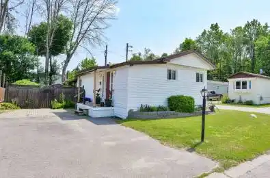 4129 Elaine Street Severn Ontario L3V 0V1