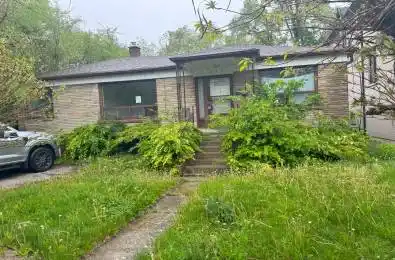 146 Bannockburn Avenue Toronto C04 Ontario M5M 2N5