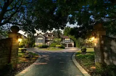 2235 Shawanaga Trail Mississauga Ontario L5H 3X6