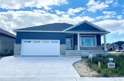 159 WESTLINKS Drive Saugeen Shores Ontario N0H 2C3