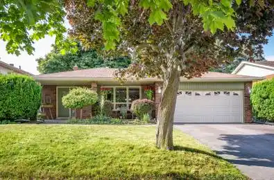 10 Grand Place Barrie Ontario L4N 4Y3