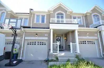 110 Radial Drive Aurora Ontario L4G 0Z8