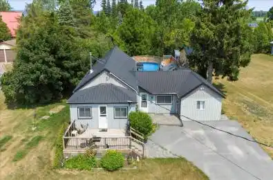 644 Smokes Point Road Prince Edward County Ontario K0K 1L0