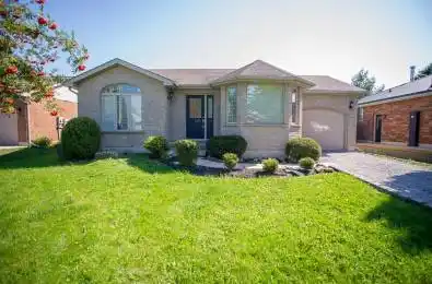 6 Geoffery Road Norfolk Ontario N0A 1N5