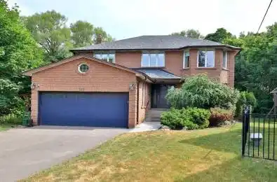 315 Yonge Boulevard Toronto C04 Ontario M5M 3J4