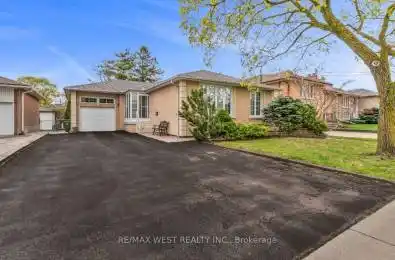 15 Breadner Drive Toronto W09 Ontario M9R 3M3