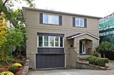 25 Bannockburn Avenue Toronto C04 Ontario M5M 2M7