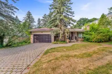 8 Blaine Drive Toronto C13 Ontario M3B 2G4