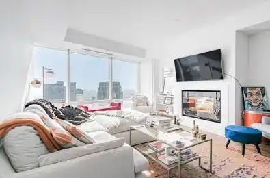 180 University Avenue Unit# 4302 Toronto C01 Ontario M5H 0A2