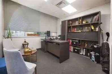 60 Granton Drive Unit# 103 Office R & S & T Richmond Hill Onta