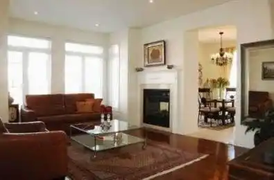 51 Medoc Place Vaughan Ontario L4J 8Y9
