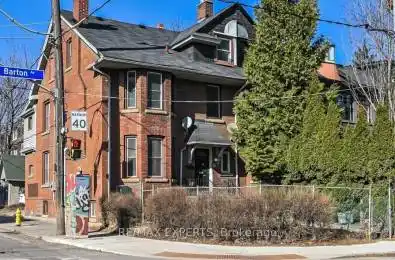 18 Barton Avenue Toronto C02 Ontario M5R 1G8