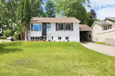 17 North Hills Terrace Toronto C13 Ontario M3C 1M5