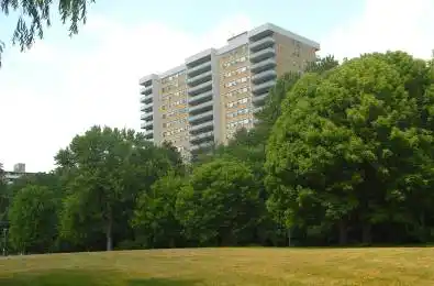 2130 Weston Road Unit# 901 Toronto W04 Ontario M9N 3R9