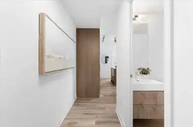 1 Yorkville Avenue Unit# 1402 Toronto C02 Ontario M4W 0B1