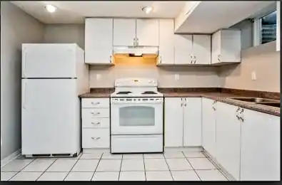79 Windmill Boulevard Unit# BASEMENT B Brampton Ontario L6Y 3T9
