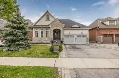 28 Hampton Springs Drive Brampton Ontario L6P 2W4