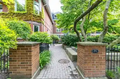 217 St George Street Unit# 8 Toronto C02 Ontario M5R 3S7