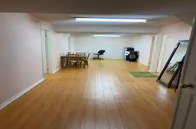 100 Lorraine Drive Toronto C07 Ontario M2N 2E8