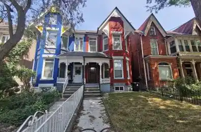 35 Borden Street Toronto C01 Ontario M5S 2M8