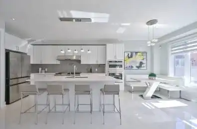 45 Crimson King Way East Gwillimbury Ontario L9N 0V1