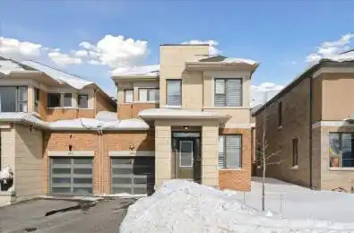 144 Vanier Street Whitby Ontario L1R 0N3
