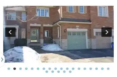 2366 Newcastle Crescent Oakville Ontario L6M 4P6