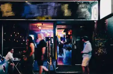 1193 Dundas Street Toronto C01 Ontario M6J 1X3