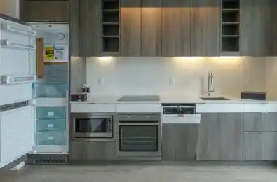 101 Erskine Avenue Unit# 806 Toronto C10 Ontario M4P 0C5
