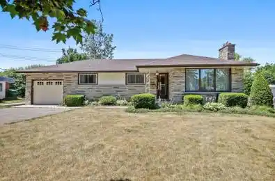 905 Glenholme Avenue Peterborough North Ontario K9H 5M4