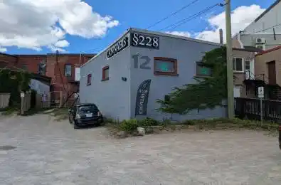 12 CHASE MCEACHERN Way Barrie Ontario L4M 1A1