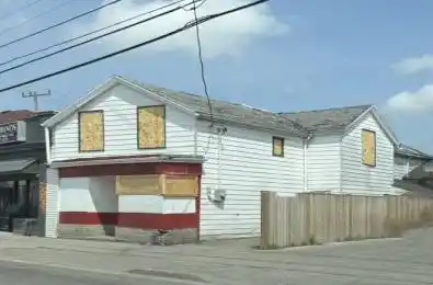 418 Hamilton Road London East Ontario N5Z 1R9