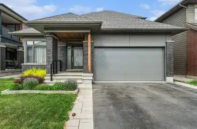 123 Pathfinder Way Blossom Park - Airport and Area Ontario K1X 0C9