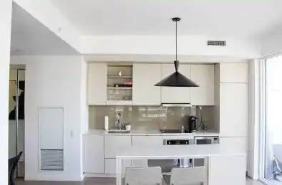 101 Peter Street Unit# 3703 Toronto C01 Ontario M5V 0G6