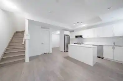 1115 Douglas McCurdy Common Unit# 103 Mississauga Ontario L5G 0C6