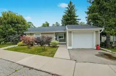 33 Szollosy Circle Hamilton Ontario L9B 1T8