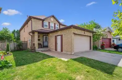 8 Lanercost Way Brampton Ontario L6Z 4J5