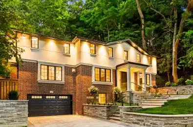 52 Roxborough Drive Toronto C09 Ontario M4W 1X1