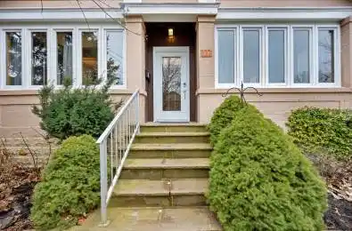 32 WENONAH Drive Mississauga Ontario L5G 3W3