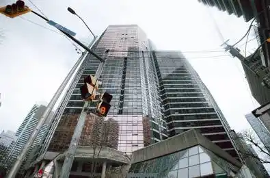 1001 Bay Street Unit# 303 Toronto C01 Ontario M5S 3A6