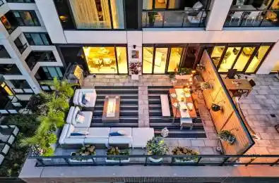 455 Wellington Street Unit# 711 Toronto C01 Ontario M5J 2R2