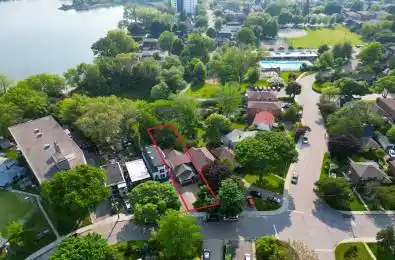 165 Lake Shore Drive Toronto W06 Ontario M8V 2A1