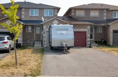 17 Majesty Boulevard Barrie Ontario L4M 7K3