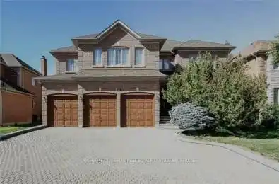 35 Green Ash Crescent Richmond Hill Ontario L4B 3S1