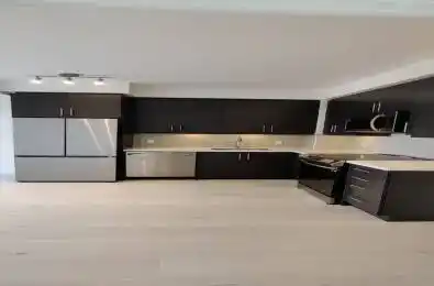 95 Oneida Crescent Unit# 801 Richmond Hill Ontario L4B 0H5