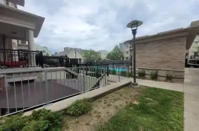 17 Coneflower Crescent Unit# 221 Toronto C07 Ontario M2R 2Y9